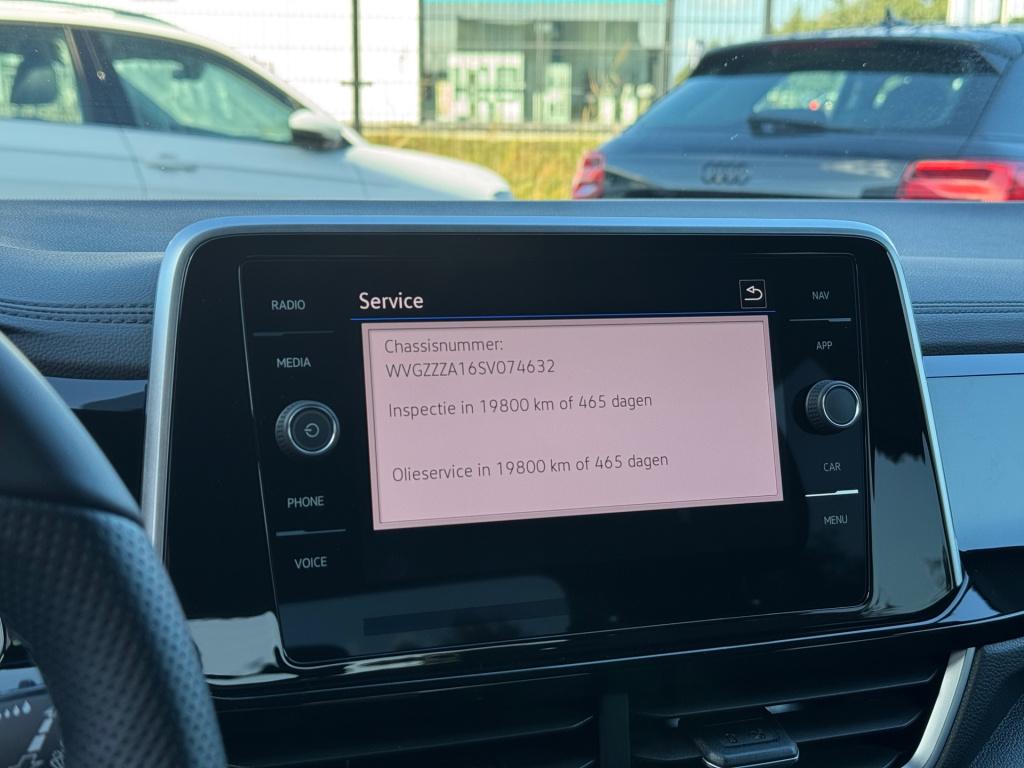 Volkswagen T-roc 1.5 tsi r-line edition * camera * massage * parkeerhulp