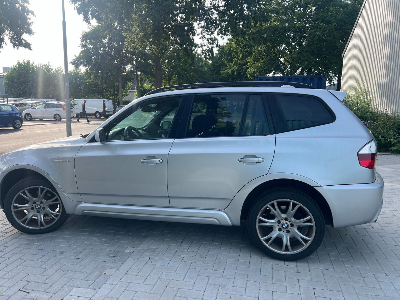 BMW X3 2.5si High Executive pano/automaat