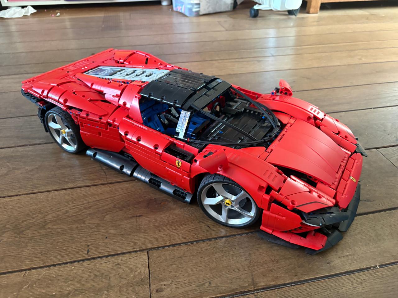 Lego Ferrari Daytona SP3