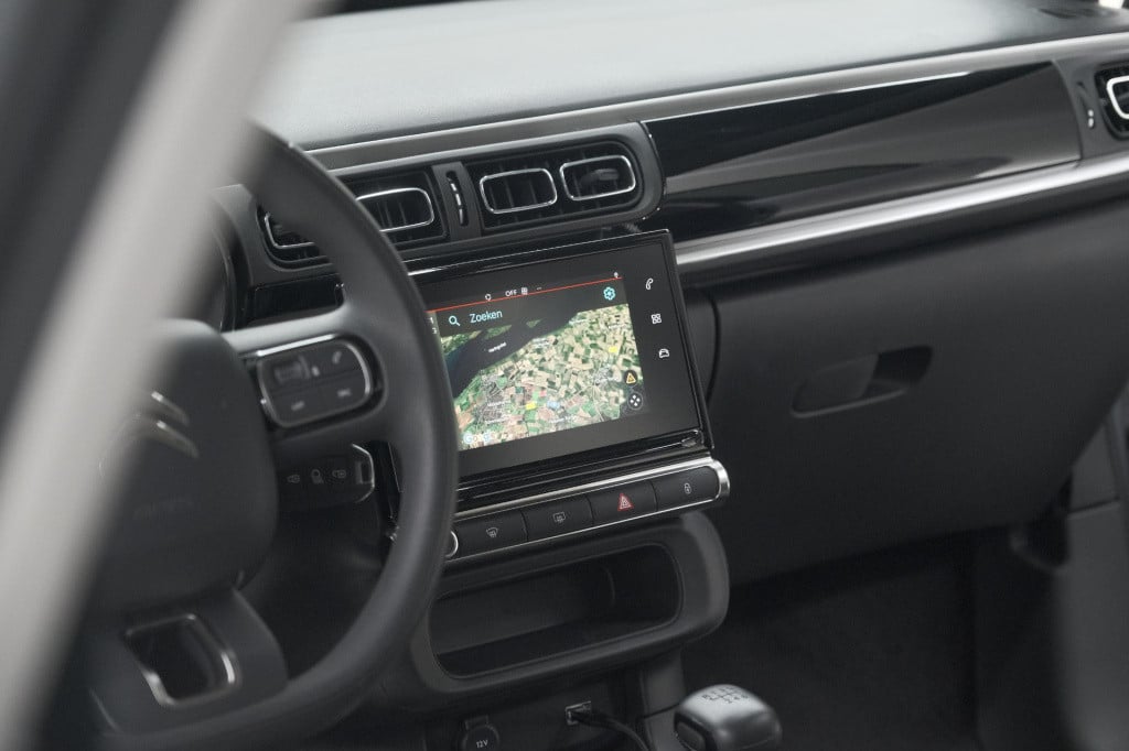 Citroen C3 puretech 110 max | parkeersensoren | apple carplay | climate con