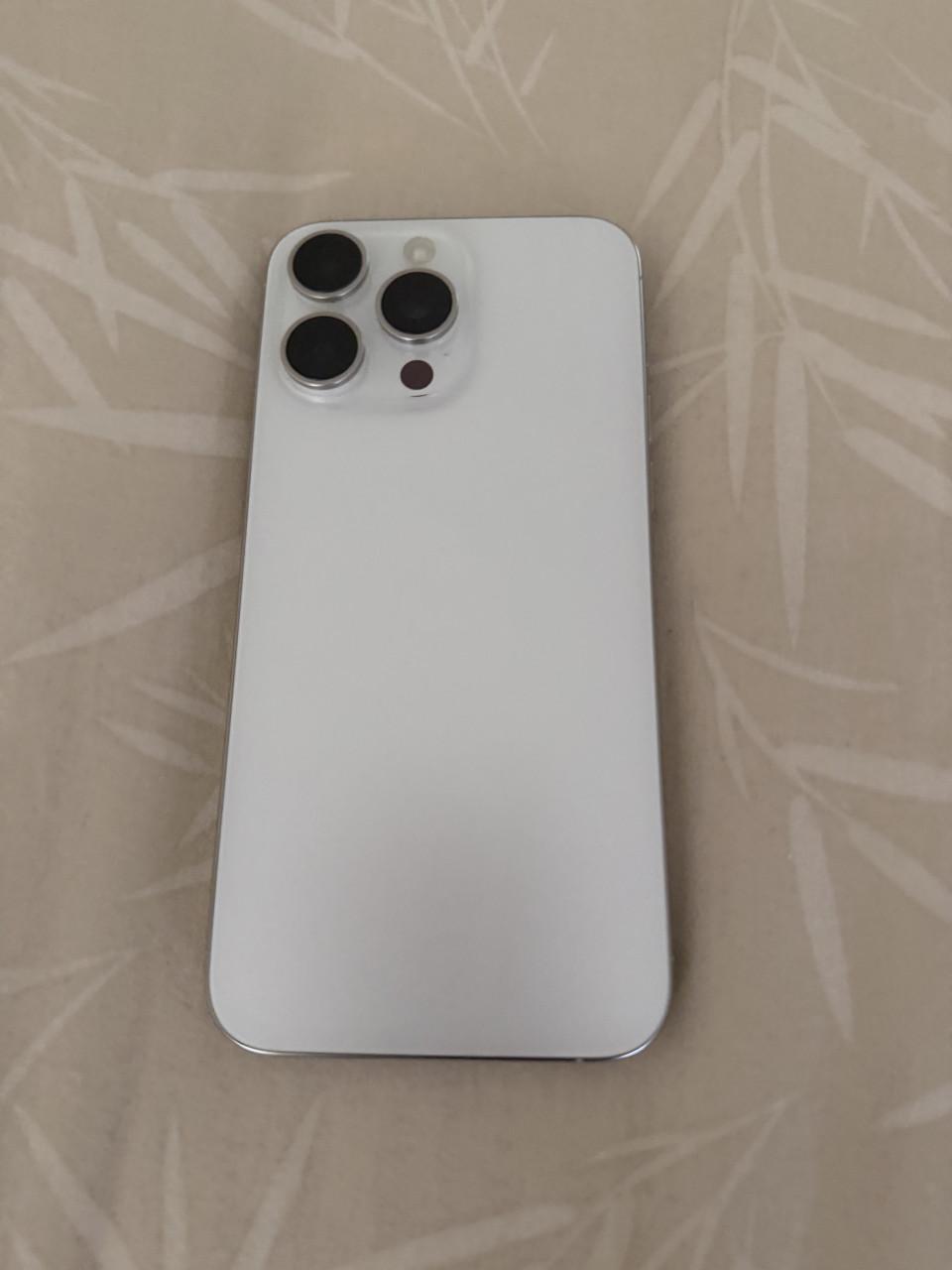 APPLE iPhone 15 Pro Max - 256GB - ZO GOED ALS NIEUW -