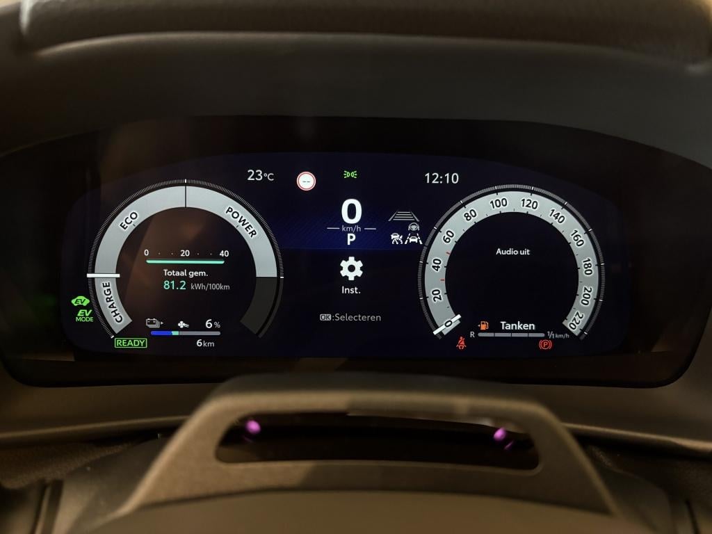 Toyota C-hr plug-in hybrid 220 black edition gr sport
