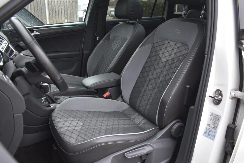 Volkswagen Tiguan 1.5 tsi r-line | black style | panoramadak | nap | camera