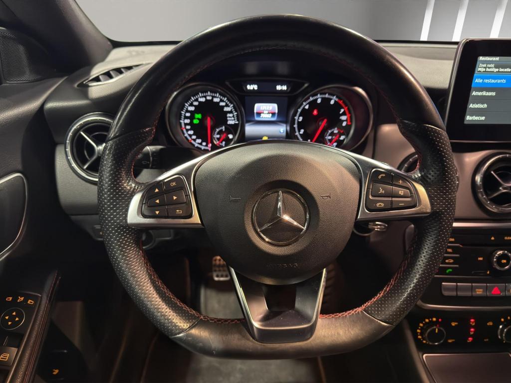 Mercedes-Benz Cla 180 amg night edition plus | camera | 18"| sportstoelen |