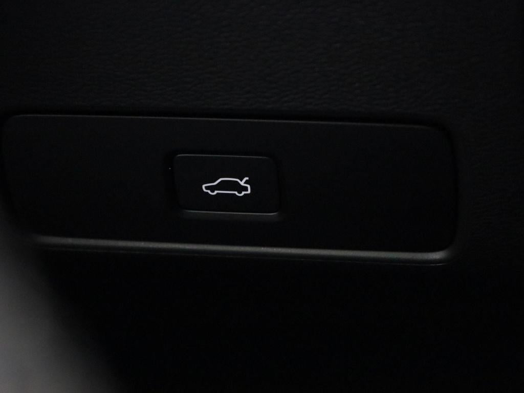 Volvo XC40 recharge core | automaat | navigatie | apple carplay / android a