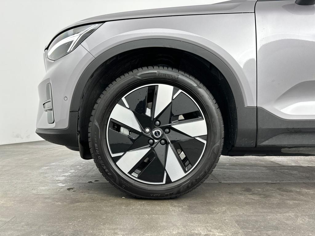 Volvo Ec40 extended range plus dark