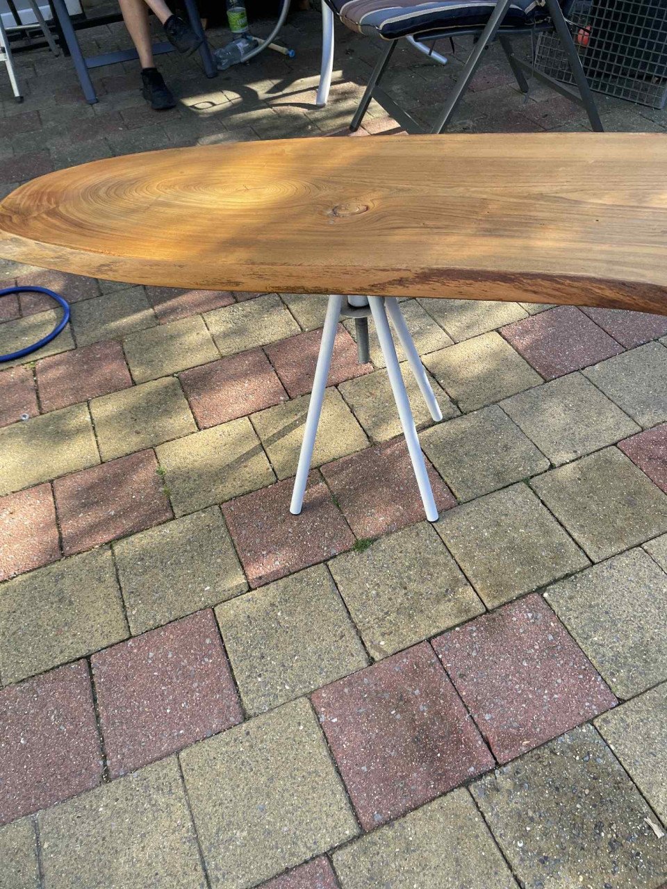 Zelfgemaakte tafel