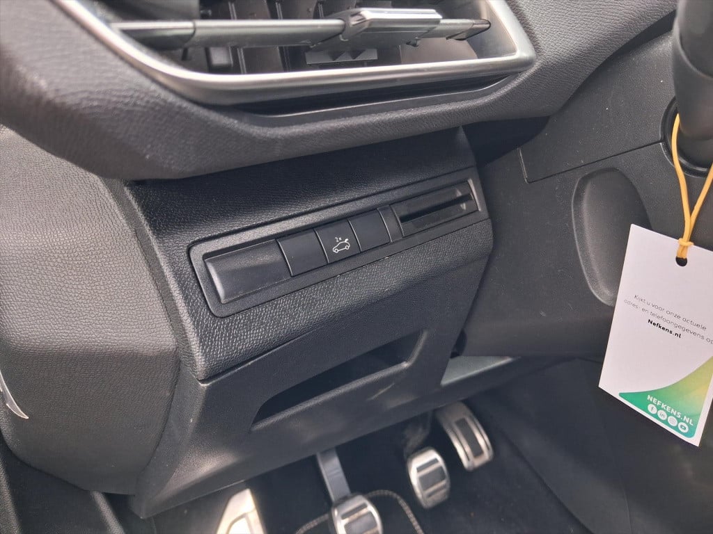 Peugeot 5008 1.2 pt 130pk s&s gt-line 7p navigatie | trekhaak | apple carpl