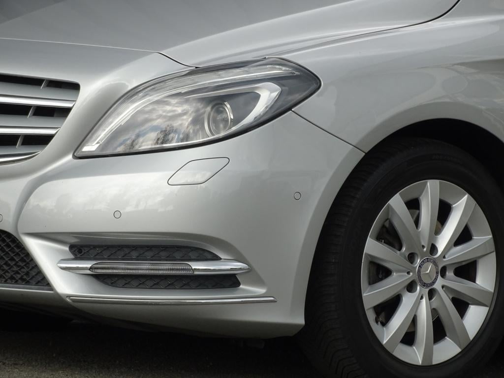 Mercedes-Benz B-Klasse 200 ambition automaat | leder | navi
