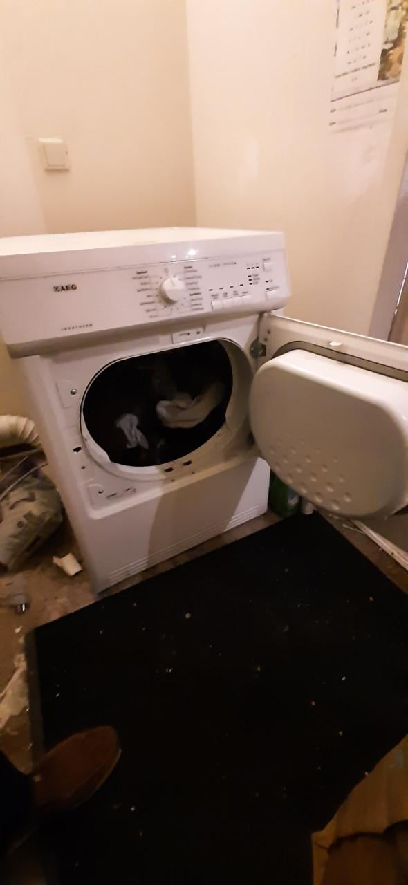 AEG wasdroger met luchtafvoer