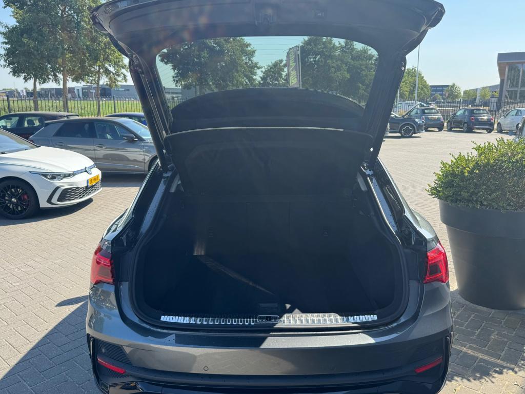 Audi Q3 sportback 35 tfsi s-line * matrix led * trekhaak * camera