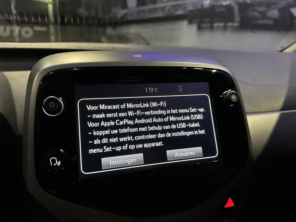 Toyota Aygo 1.0 vvt-i x-play *camera*carplay*