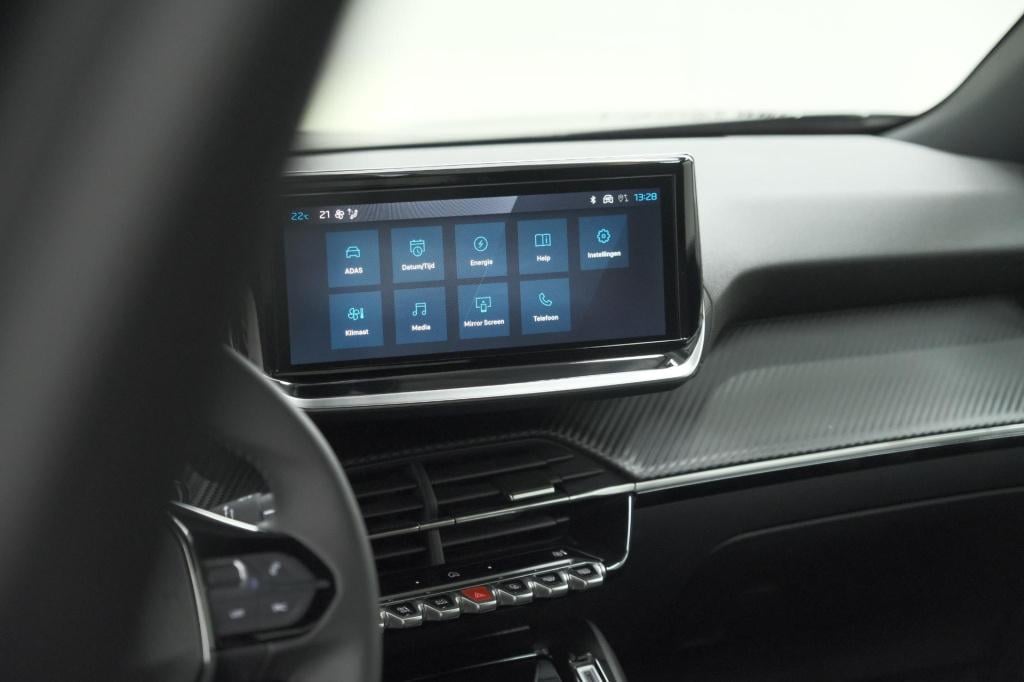 Peugeot E-2008 ev allure 54 kwh | 11 kw lader | warmtepomp | apple carplay 