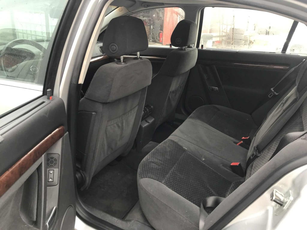 Opel Vectra 1.8-16v elegance