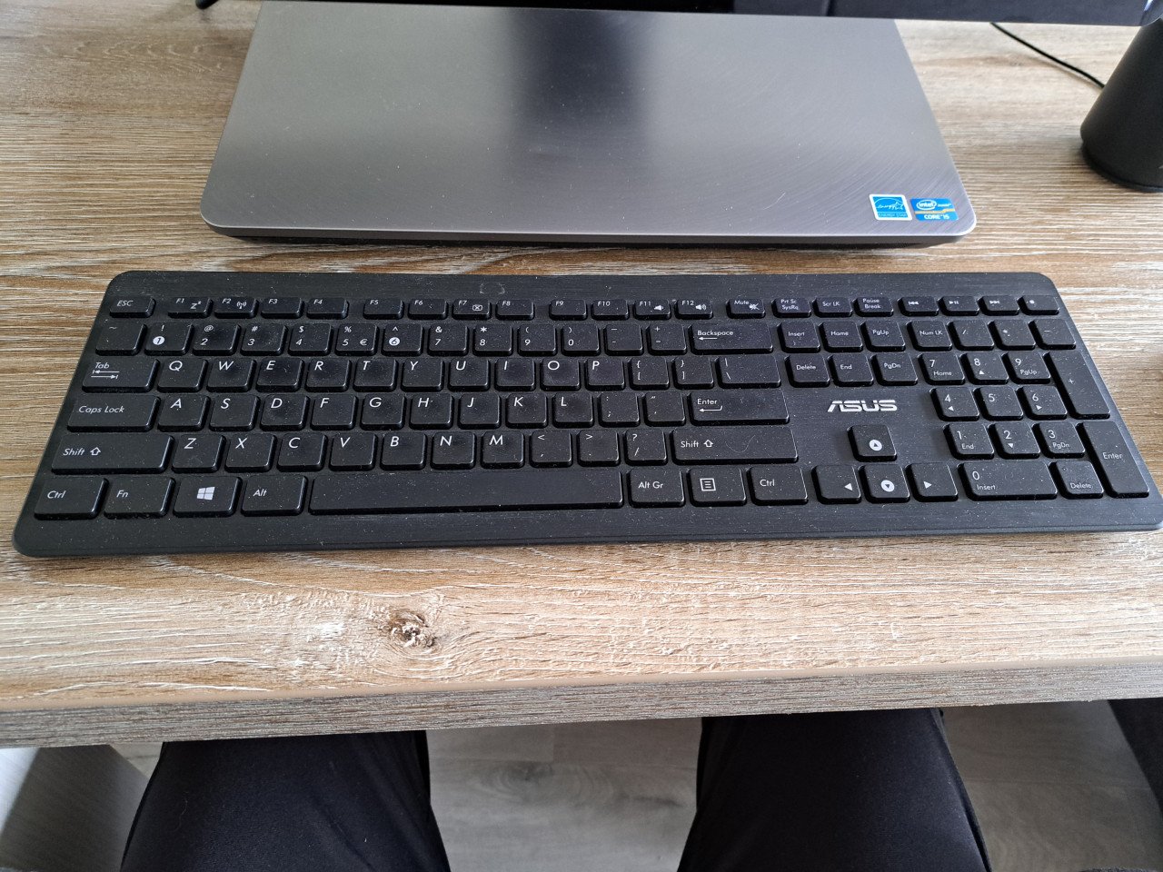 Asus all in one pc 23 inch full hd touchscreen.