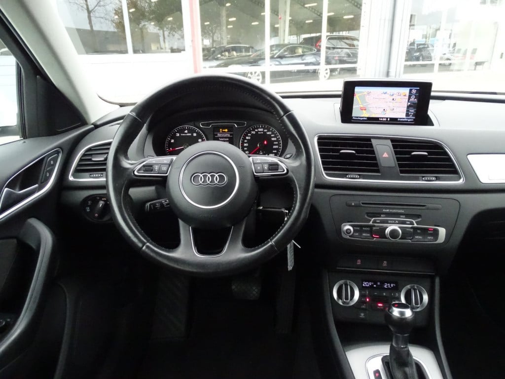 Audi Q3 2.0 tfsi quattro business edition automaat | navi | bluetooth