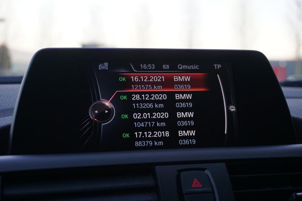 BMW 1 Serie 116i executive climate / navi / cruise / parkeersens. / elektr.