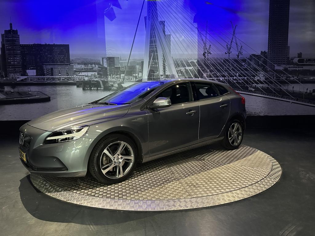 Volvo V40 1.5 t2 inscription *clima*navi*camera*