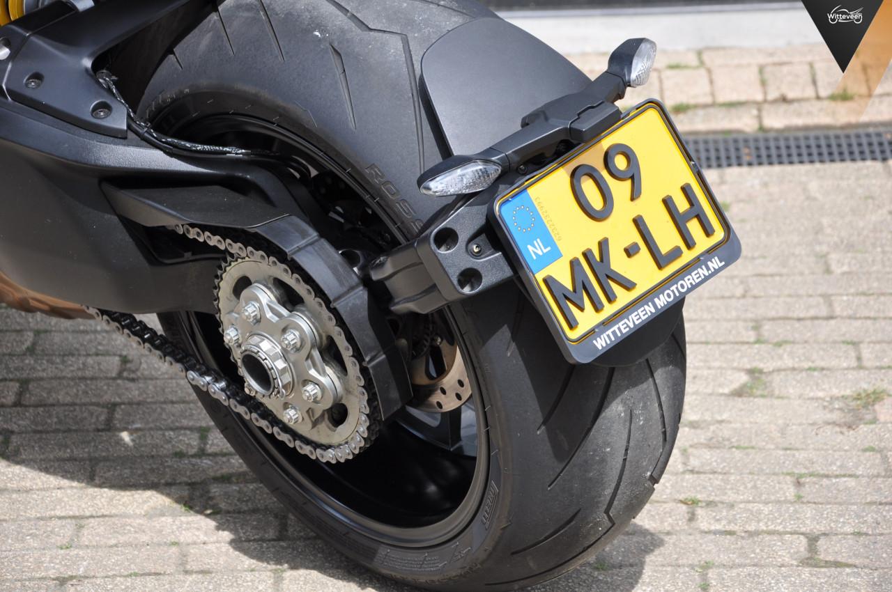 Ducati Diavel 1260 8250 km, Nederlandse motor