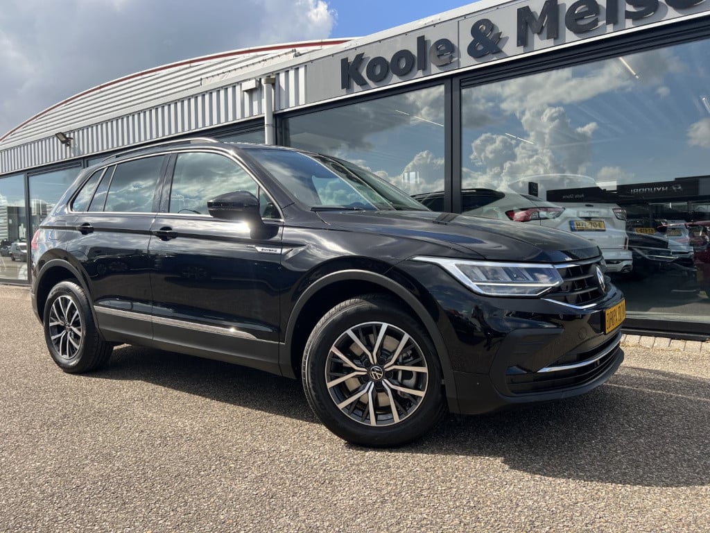 Volkswagen Tiguan 1.4 tsi ehybrid life edition 245pk | achteruitrijcamera |