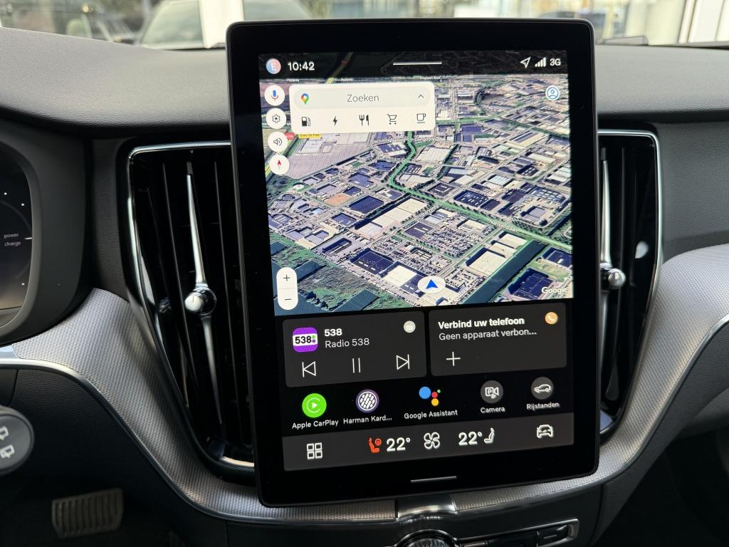 Volvo XC60 t6 398pk recharge dark black edition| panodak| luchtvering| trek