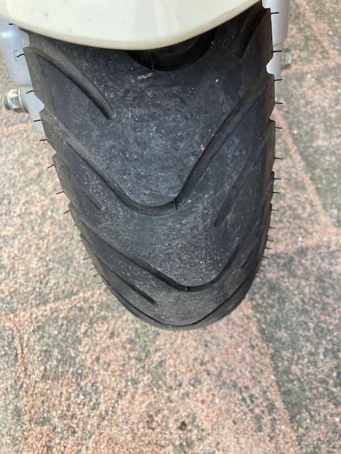 MOOIE PEUGEOT NEW VIVA CITY SNOR SCOOTER MET WINDSCHERM+TOPKOFFER