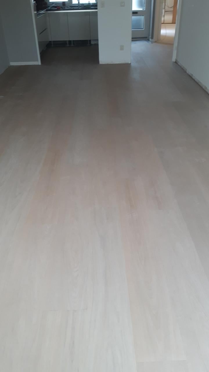 Vloeren schilderen timmerklussen