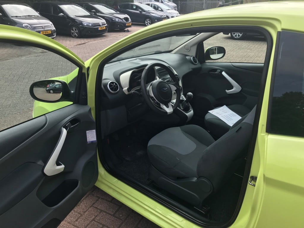 Ford KA 1.2 titanium