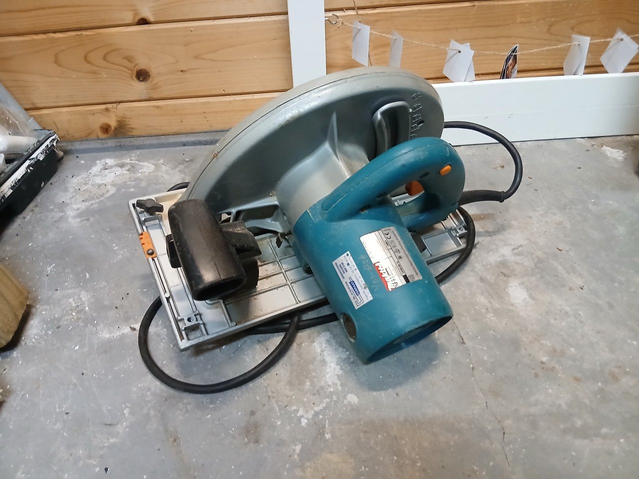 Makita cirkelzaag 2000 Watt in koffer te koop