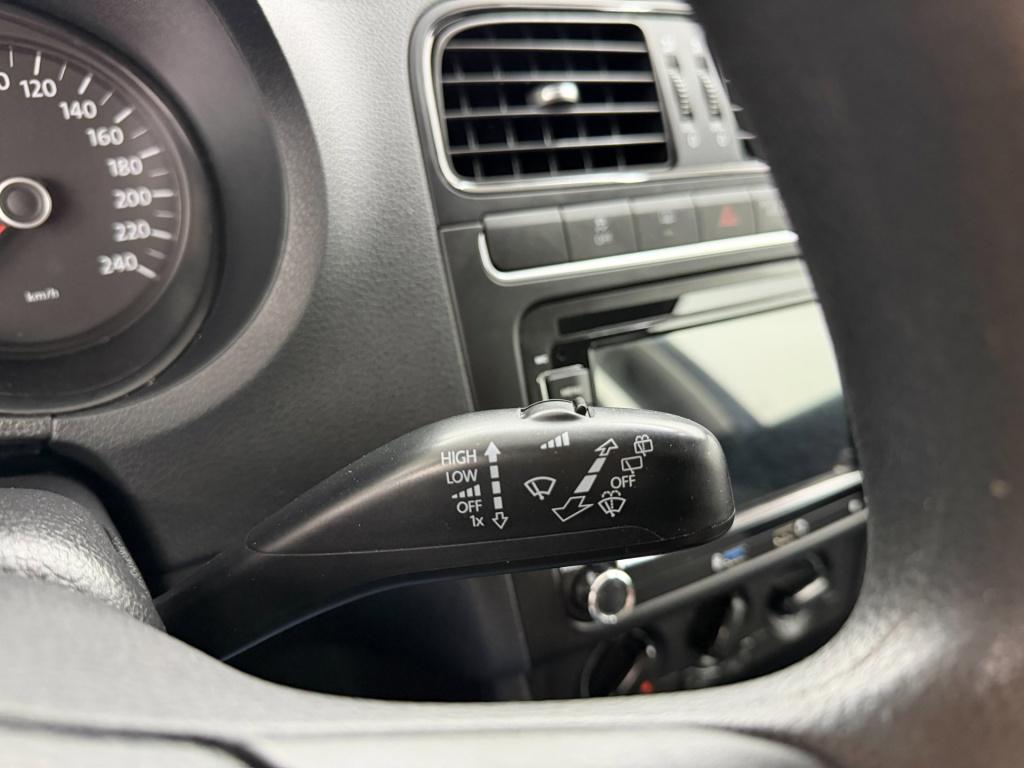 Volkswagen Polo occasion 1.2 easyline | blauw | tweedehands volkswagen polo