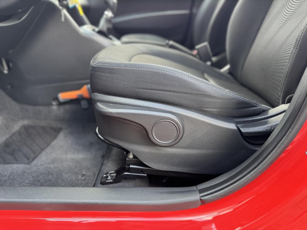 Hyundai I 10 1.0i comfort | cruise control | radio-mp3 speler | elek. ramen