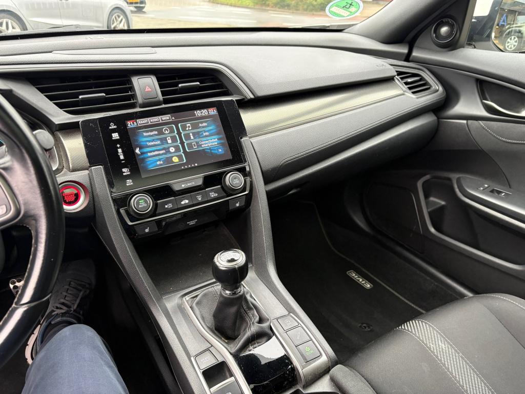 Honda Civic 1.0 i-vtec executive