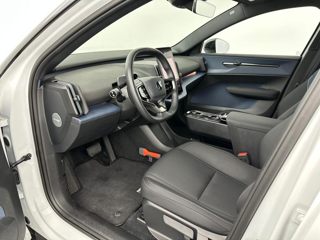 Volvo Ex30 extended plus 272pk/69kwh| camera| h&k sound