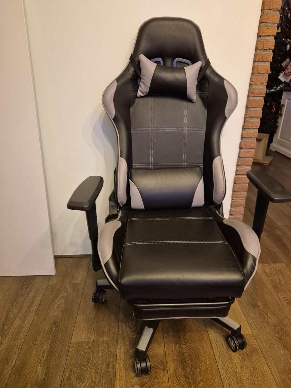 Te koop gamestoel weinig gebruikt