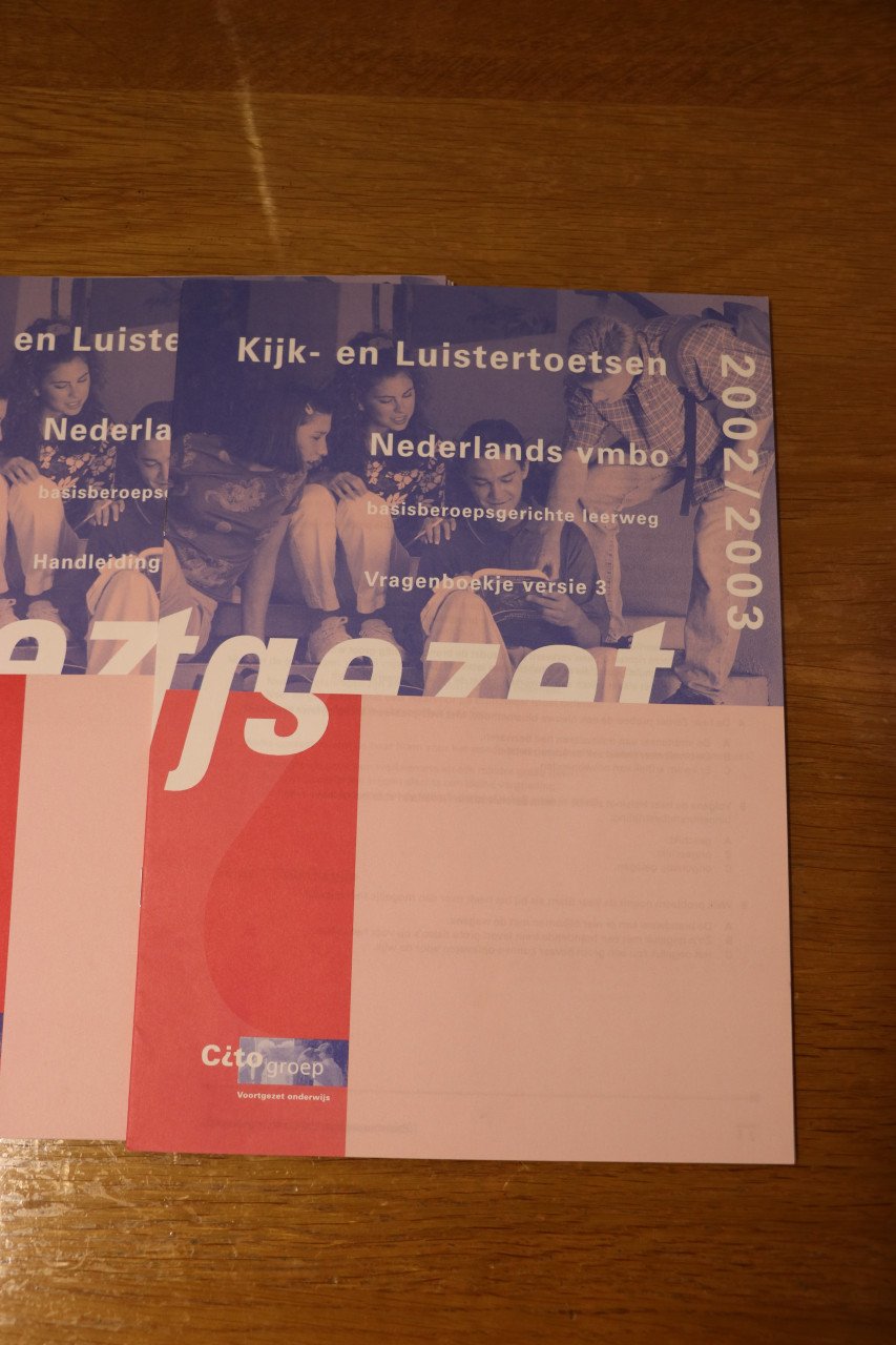 Kijk- en luistertoets Nederland Basisberoepsgerichte leerweg 2002/2003