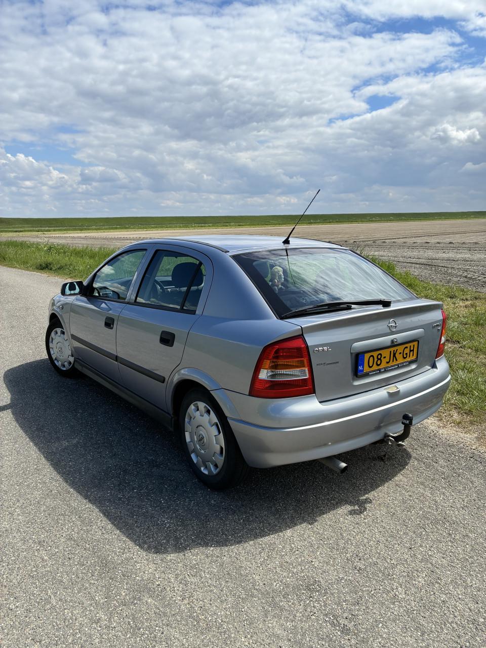 Opel Astra 2002