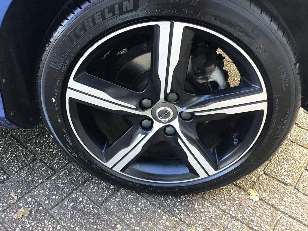 Volvo V40 1.5 t3 polar+ sport leder panoramadak harman kardon camera