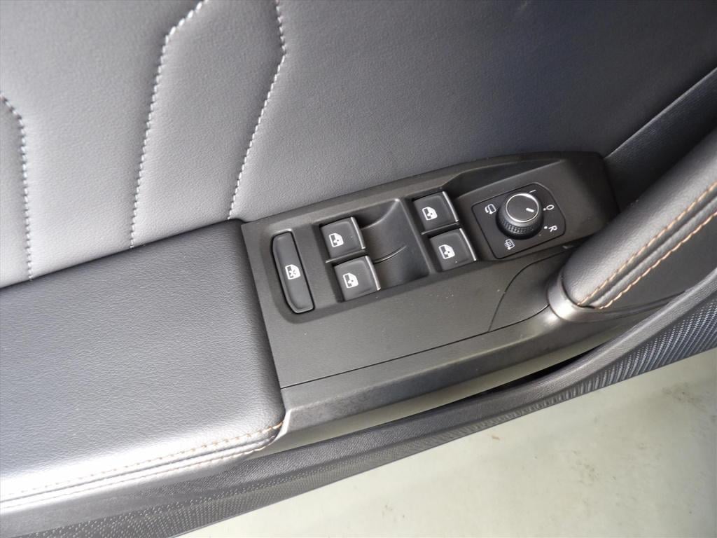 Cupra Formentor 1.4 e-hybrid 204pk dsg-6 adrenaline