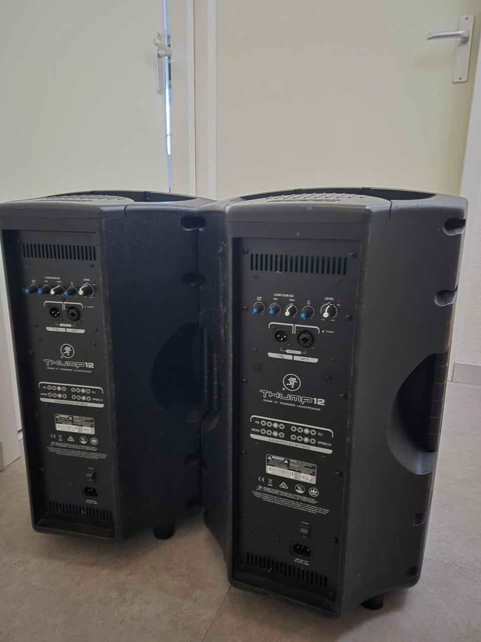 2x Mackie Thump TH-12A actieve boxen