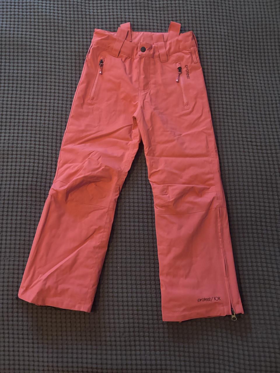 Skijas en skibroek maat 128