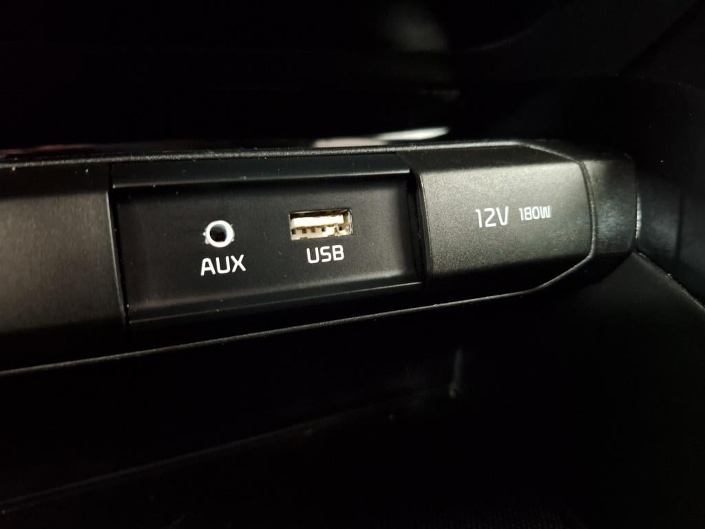 Kia Stonic 1.0 t-gdi dynamicline | climate control | cruise control |
