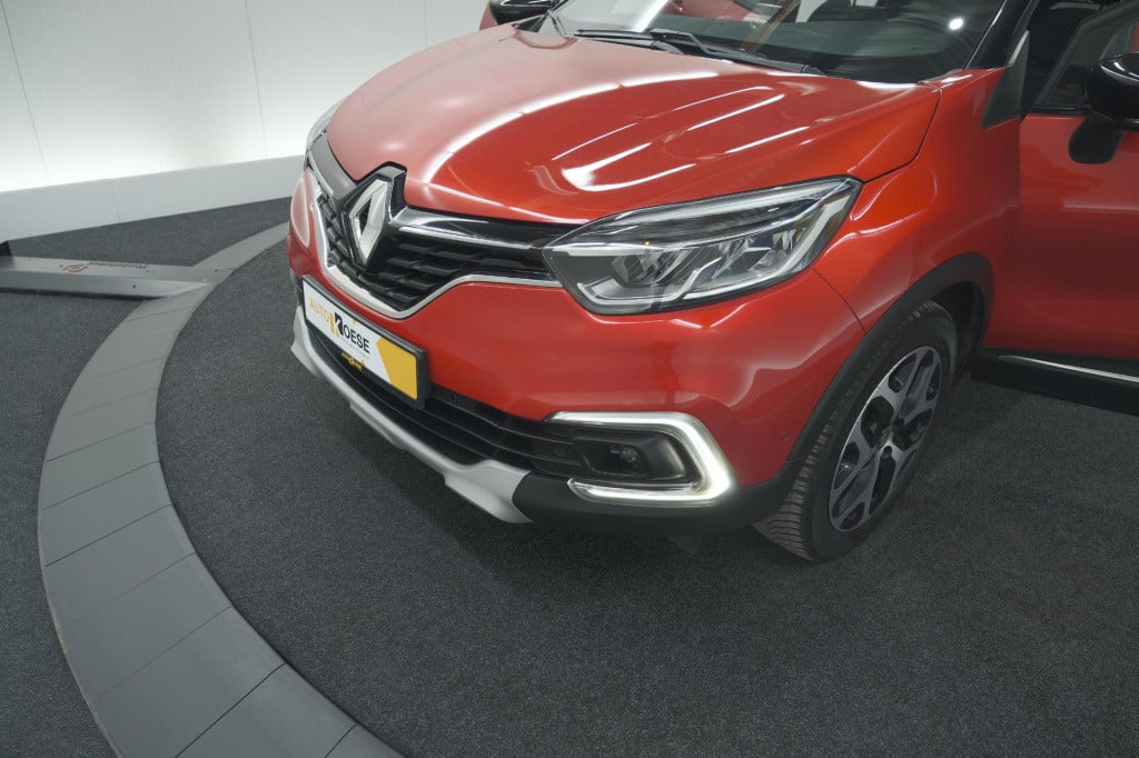 Renault Captur tce 90 intens | trekhaak | camera | dodehoekdetectie | navig