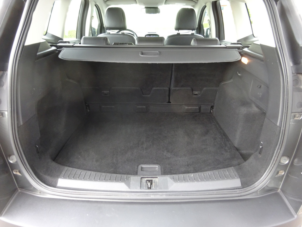 Ford Kuga 1.5 titanium navigatie / trekhaak / camera / cruise / pdc
