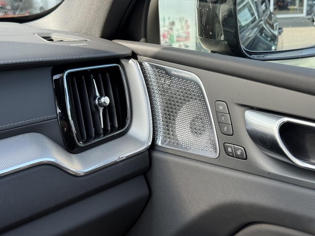 Volvo XC60 t6 awd gt ultra black edition recharge lounge