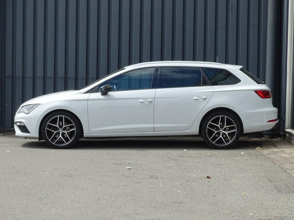 Seat Leon st 1.5 tsi fr business intense automaat | full led | pano | apple