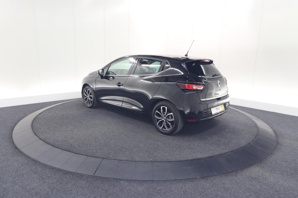 Renault Clio tce 90 intens | camera | navigatie | allseason banden | parkee