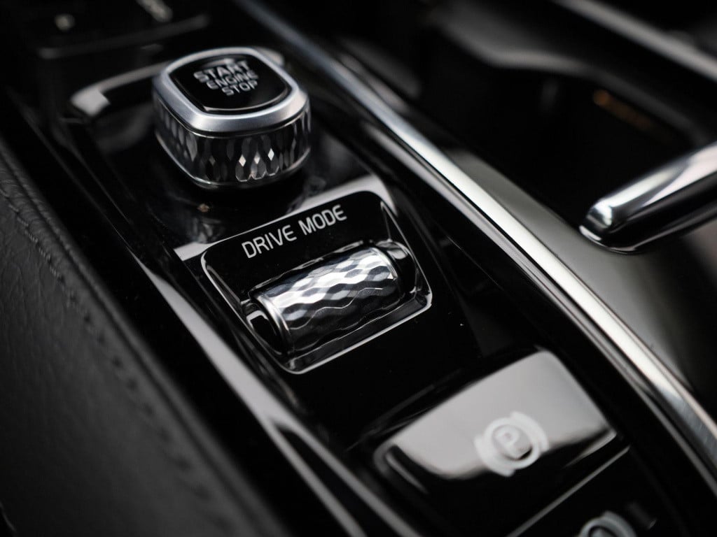 Volvo V60 2.0 t6 recharge awd inscription | automaat | lmv | trekhaak | led