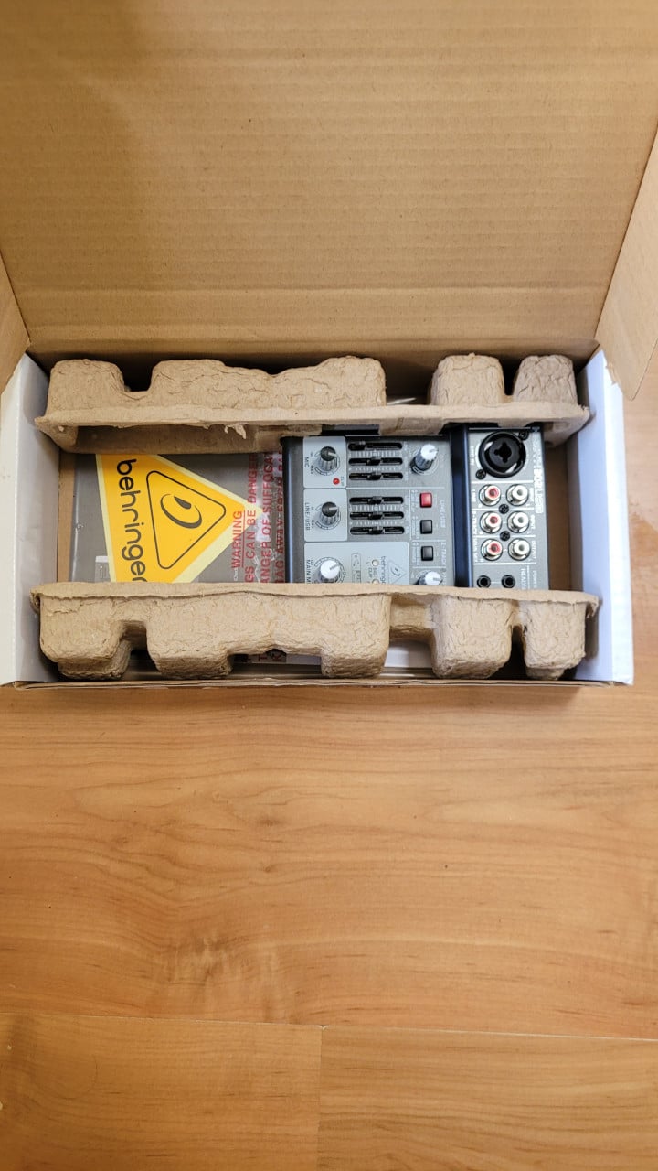 Xenyx 302 microfoon pre amp   Usb- Audio interface