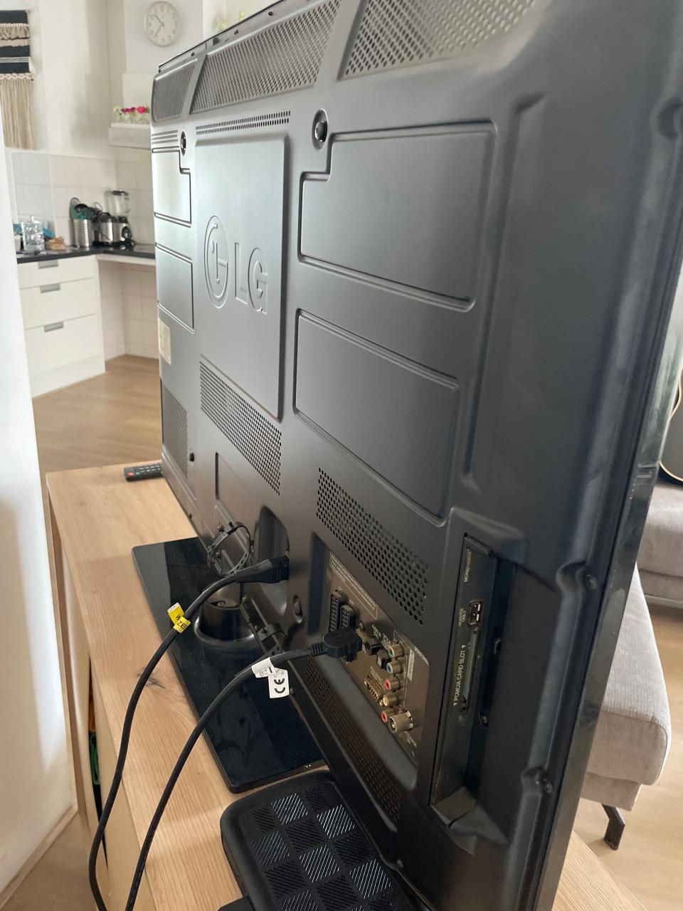 LG plasma TV 42 inch