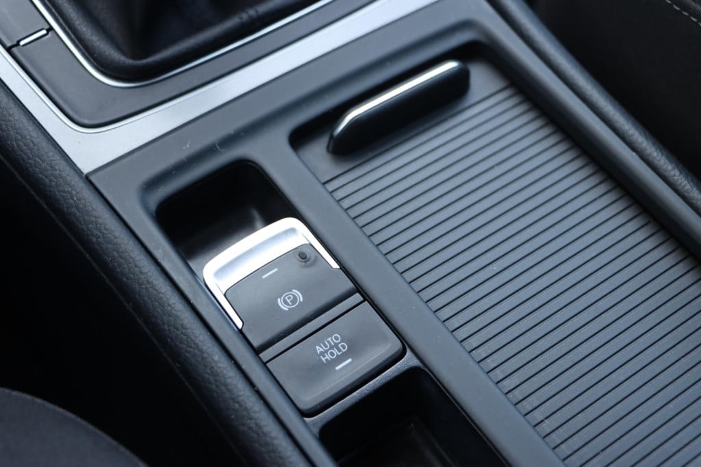 Volkswagen Golf 1.2 tsi business edition r connected